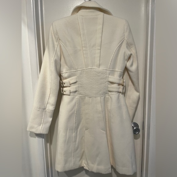 Coats - Picture 3 of 4